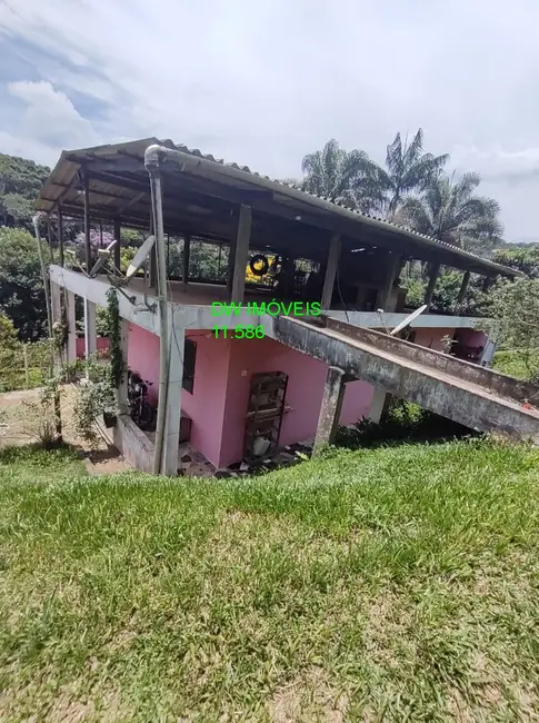 Foto 3 de Sítio / Rancho com 3 quartos à venda, 250m2 em Juquitiba - SP