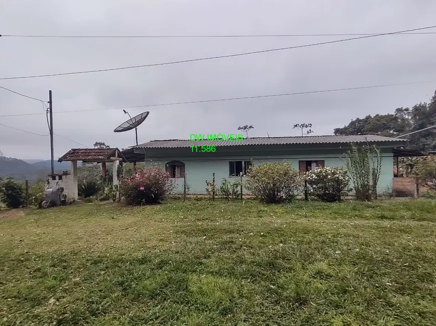 Foto 1 de Chácara com 2 quartos à venda, 200m2 em Juquitiba - SP