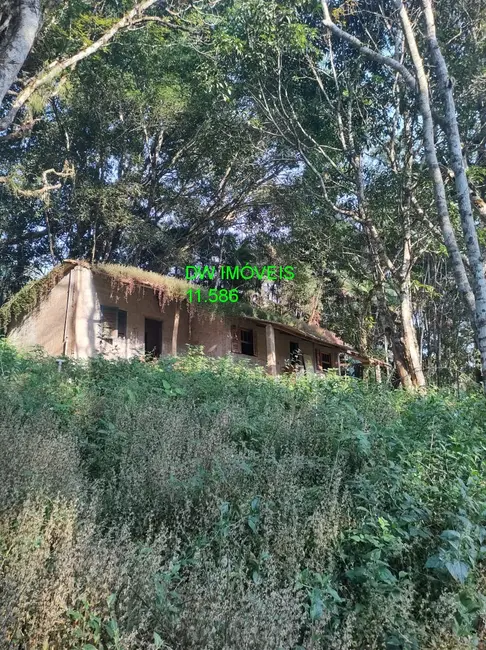 Chácara com 2 quartos à venda, 90m2 em Miracatu - SP - imagem 1 Foto 1 de Chácara com 2 quartos à venda, 90m2 em Miracatu - SP