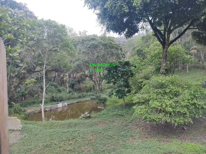 Foto 1 de Chácara com 4 quartos à venda, 150m2 em Juquitiba - SP