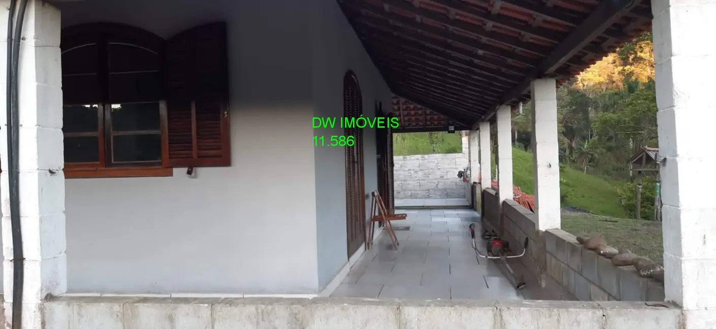 Foto 3 de Chácara com 3 quartos à venda, 250m2 em Juquitiba - SP