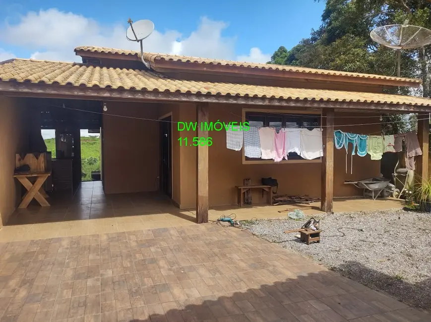 Foto 1 de Casa com 2 quartos à venda, 150m2 em Juquitiba - SP