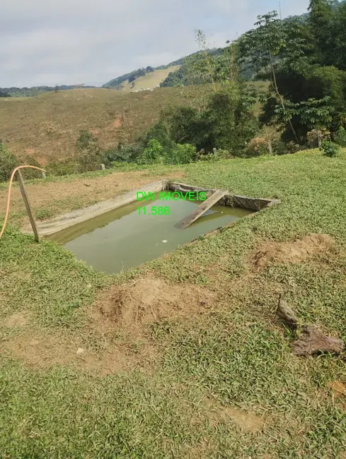Foto 5 de Sítio / Rancho com 3 quartos à venda, 200m2 em Miracatu - SP