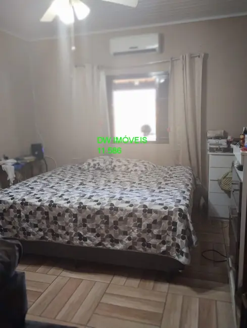 Foto 3 de Sítio / Rancho com 3 quartos à venda, 200m2 em Miracatu - SP