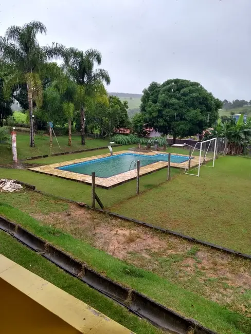 Foto 1 de Chácara com 2 quartos à venda, 250m2 em Centro, Capela Do Alto - SP
