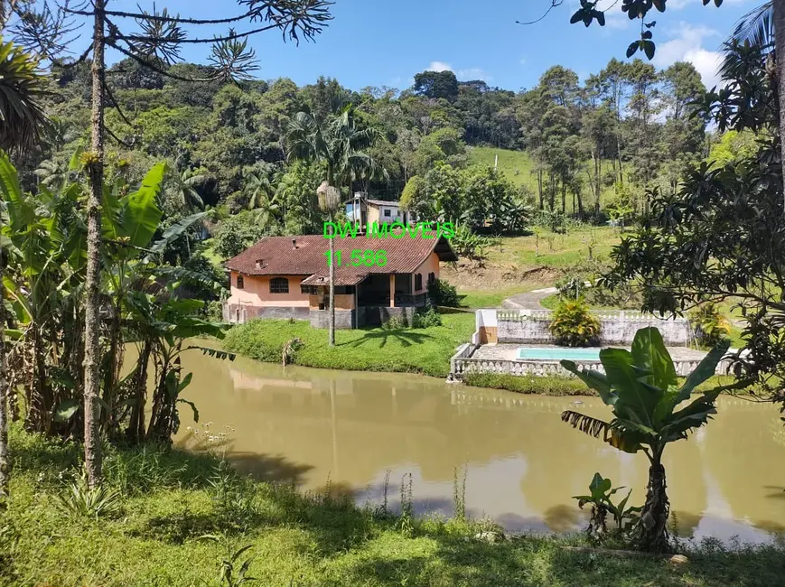 Foto 1 de Sítio / Rancho com 4 quartos à venda, 450m2 em Juquitiba - SP