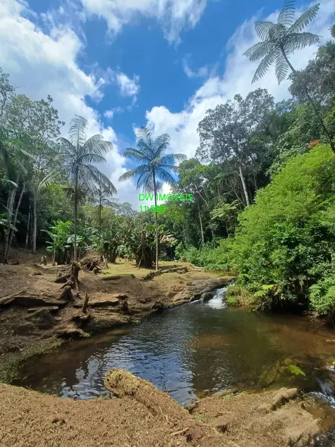 Foto 1 de Sítio / Rancho com 2 quartos à venda, 200m2 em Miracatu - SP
