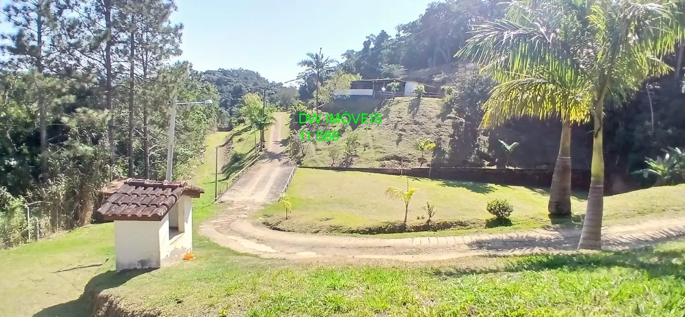 Foto 3 de Sítio / Rancho com 2 quartos à venda, 200m2 em Miracatu - SP