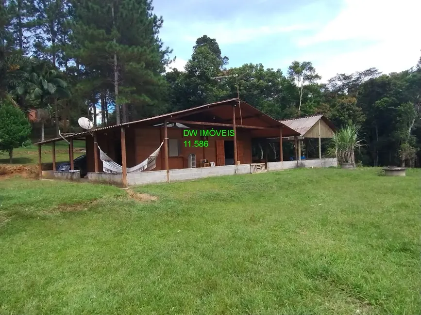 Foto 1 de Sítio / Rancho com 2 quartos à venda, 300m2 em Juquitiba - SP