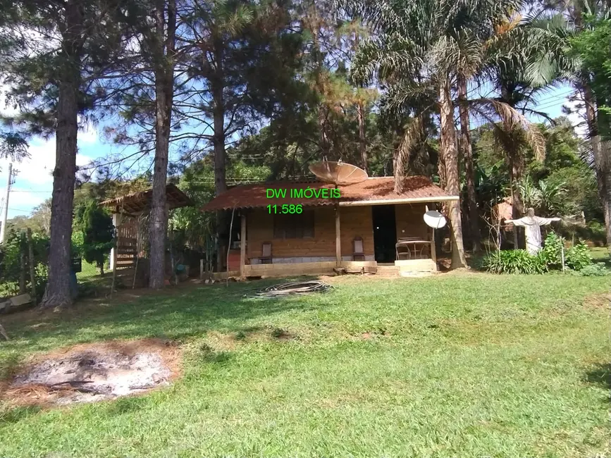 Foto 3 de Sítio / Rancho com 2 quartos à venda, 300m2 em Juquitiba - SP