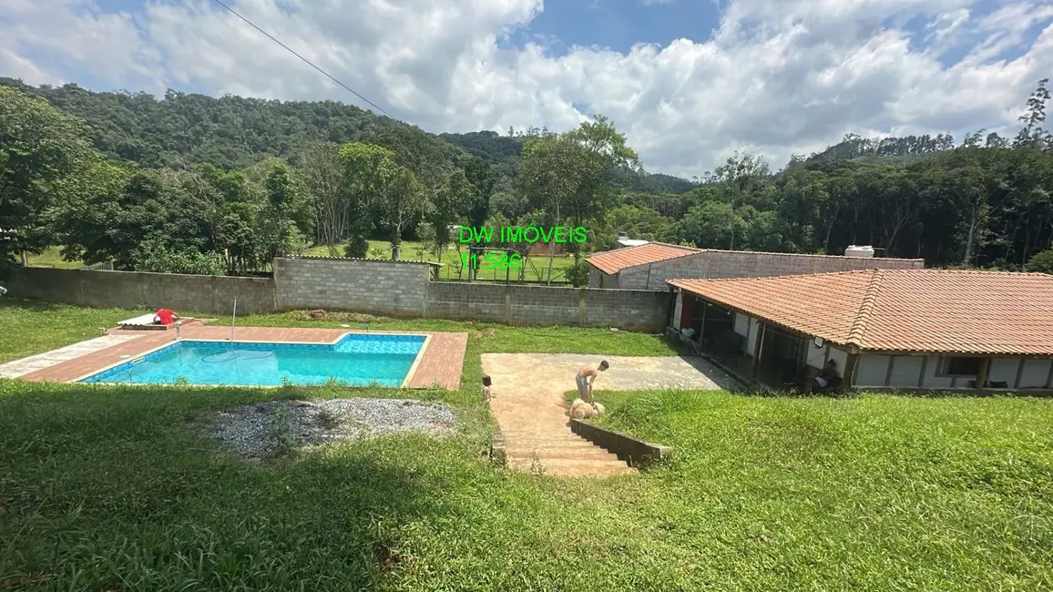 Foto 1 de Chácara com 2 quartos à venda, 200m2 em Juquitiba - SP