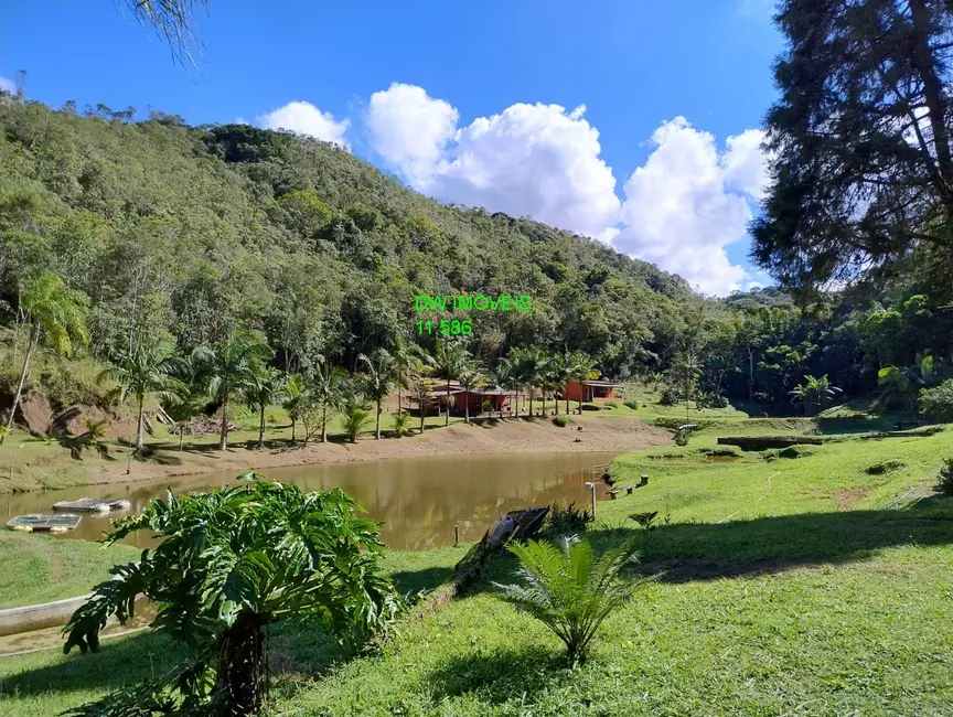 Foto 2 de Sítio / Rancho com 2 quartos à venda, 500m2 em Juquitiba - SP