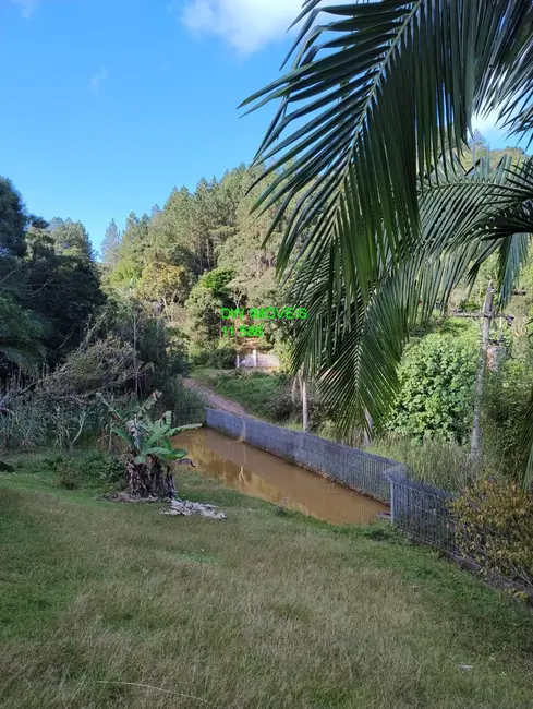 Foto 2 de Chácara com 2 quartos à venda, 200m2 em Juquitiba - SP