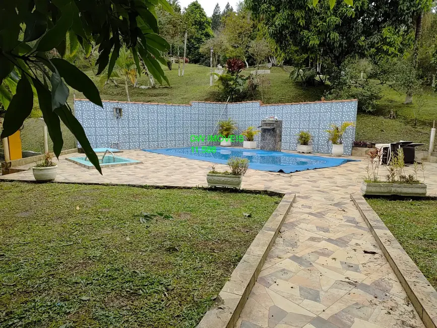 Foto 1 de Sítio / Rancho com 2 quartos à venda, 250m2 em Miracatu - SP
