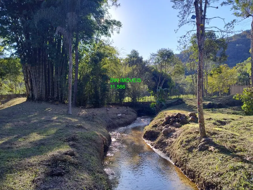 Foto 1 de Sítio / Rancho com 2 quartos à venda, 150m2 em Miracatu - SP