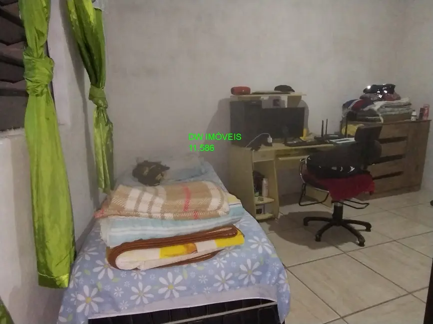 Foto 8 de Chácara com 3 quartos à venda, 250m2 em Juquitiba - SP