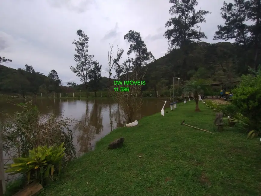 Foto 2 de Chácara com 3 quartos à venda, 400m2 em Juquitiba - SP