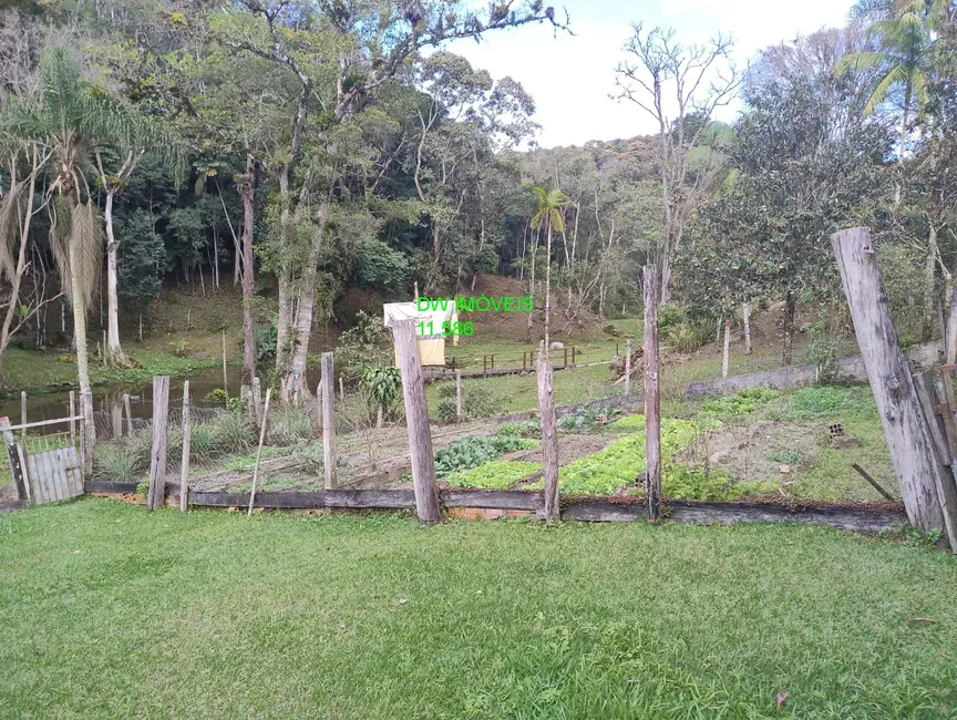 Foto 3 de Chácara com 2 quartos à venda, 300m2 em Barnabés, Juquitiba - SP