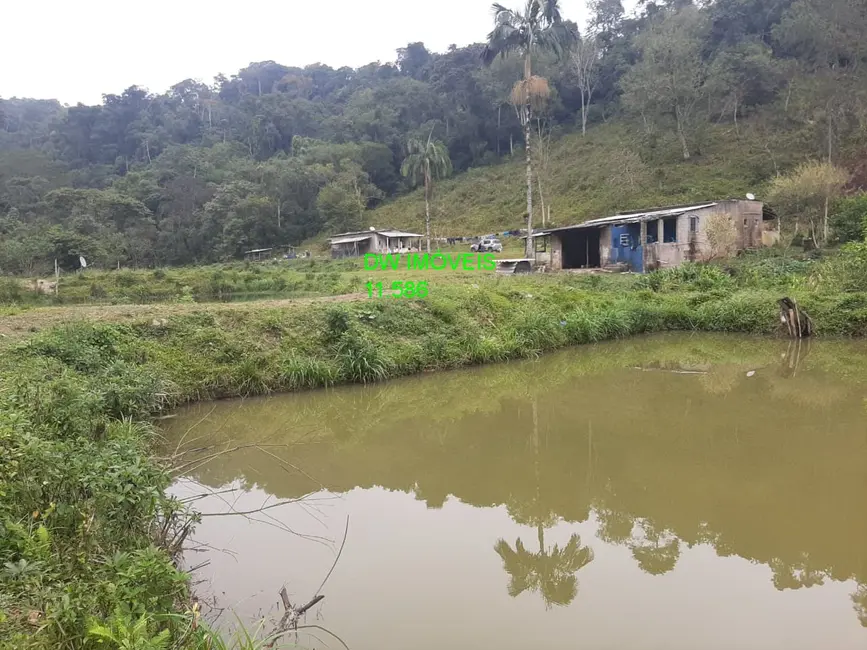 Foto 4 de Sítio / Rancho com 2 quartos à venda, 250m2 em Miracatu - SP