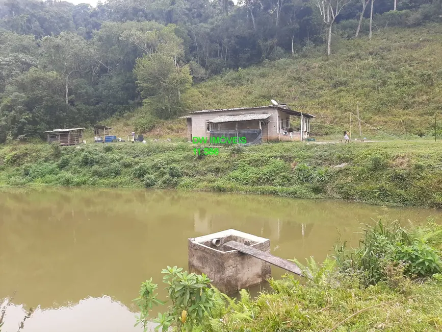 Foto 5 de Sítio / Rancho com 2 quartos à venda, 250m2 em Miracatu - SP