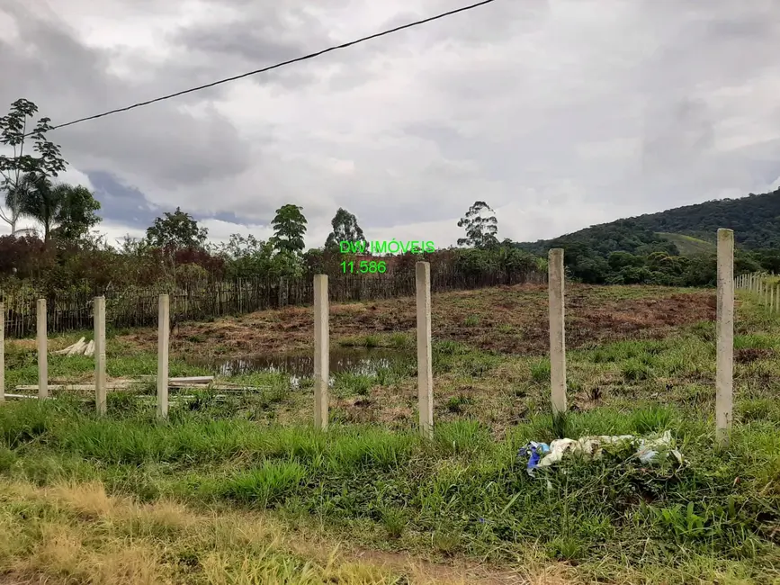 Foto 3 de Terreno / Lote à venda, 2800m2 em Miracatu - SP