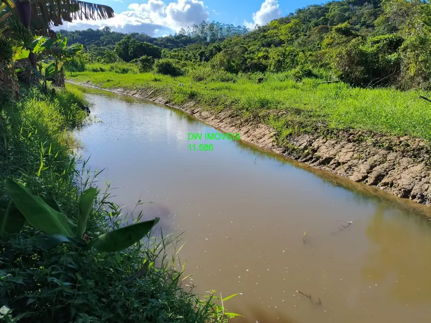 Foto 2 de Chácara com 3 quartos à venda, 500m2 em Juquia - SP