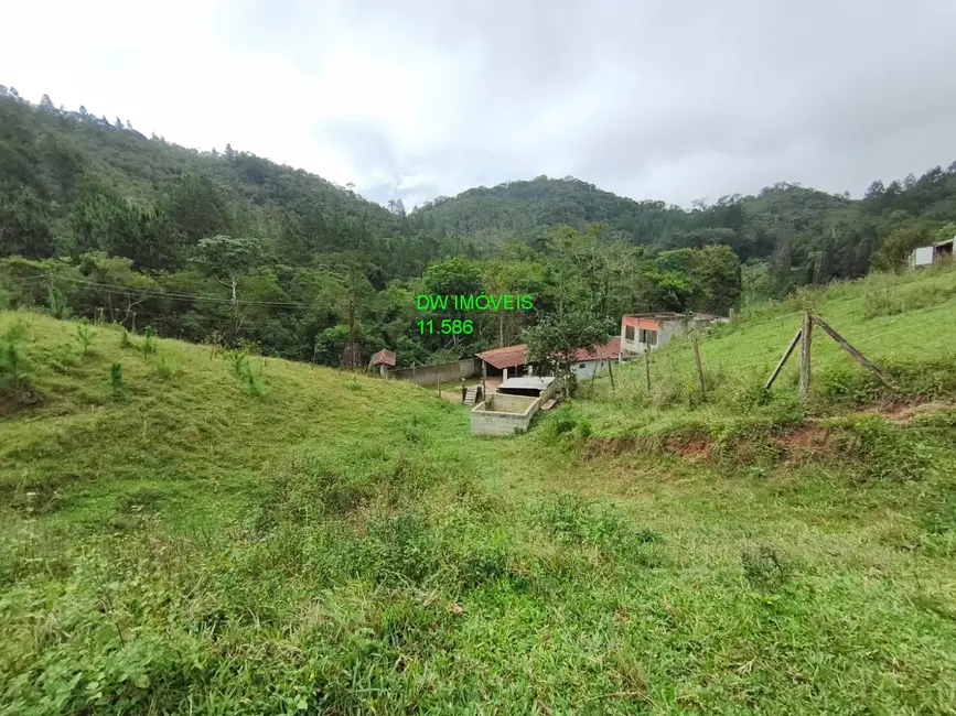 Sítio / Rancho à venda, 200m2 em Juquitiba - SP - imagem 5 Foto 5 de Sítio / Rancho à venda, 200m2 em Juquitiba - SP