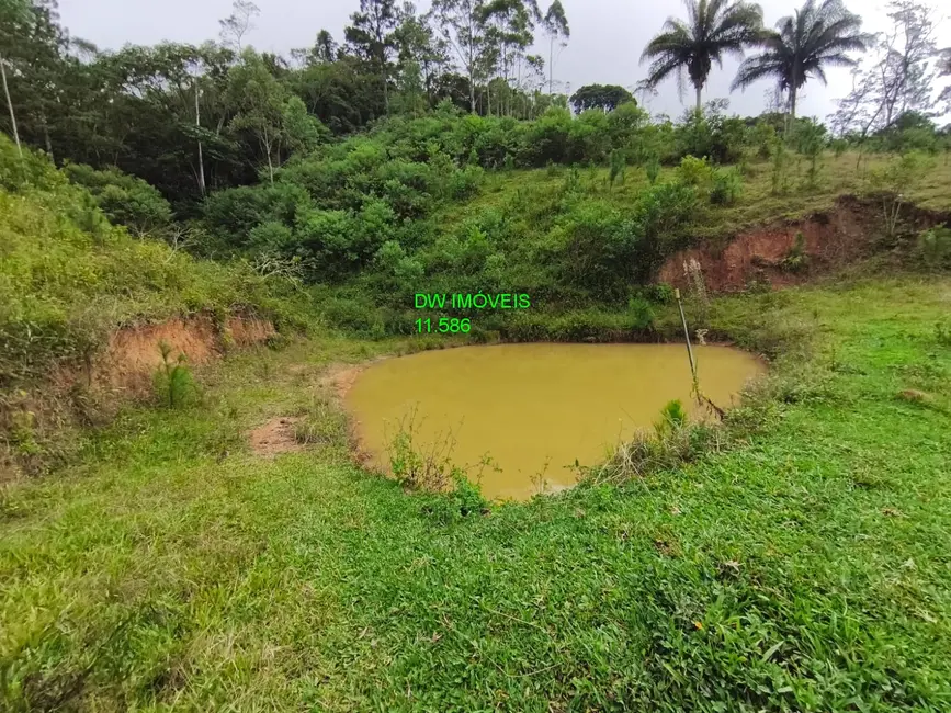 Sítio / Rancho à venda, 200m2 em Juquitiba - SP - imagem 6 Foto 6 de Sítio / Rancho à venda, 200m2 em Juquitiba - SP