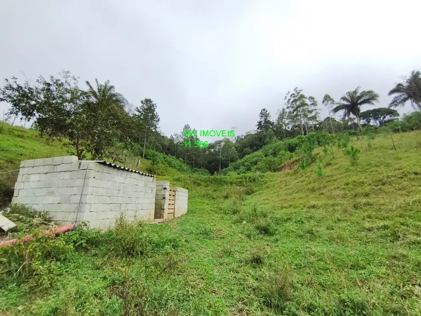 Sítio / Rancho à venda, 200m2 em Juquitiba - SP - imagem 4 Foto 4 de Sítio / Rancho à venda, 200m2 em Juquitiba - SP