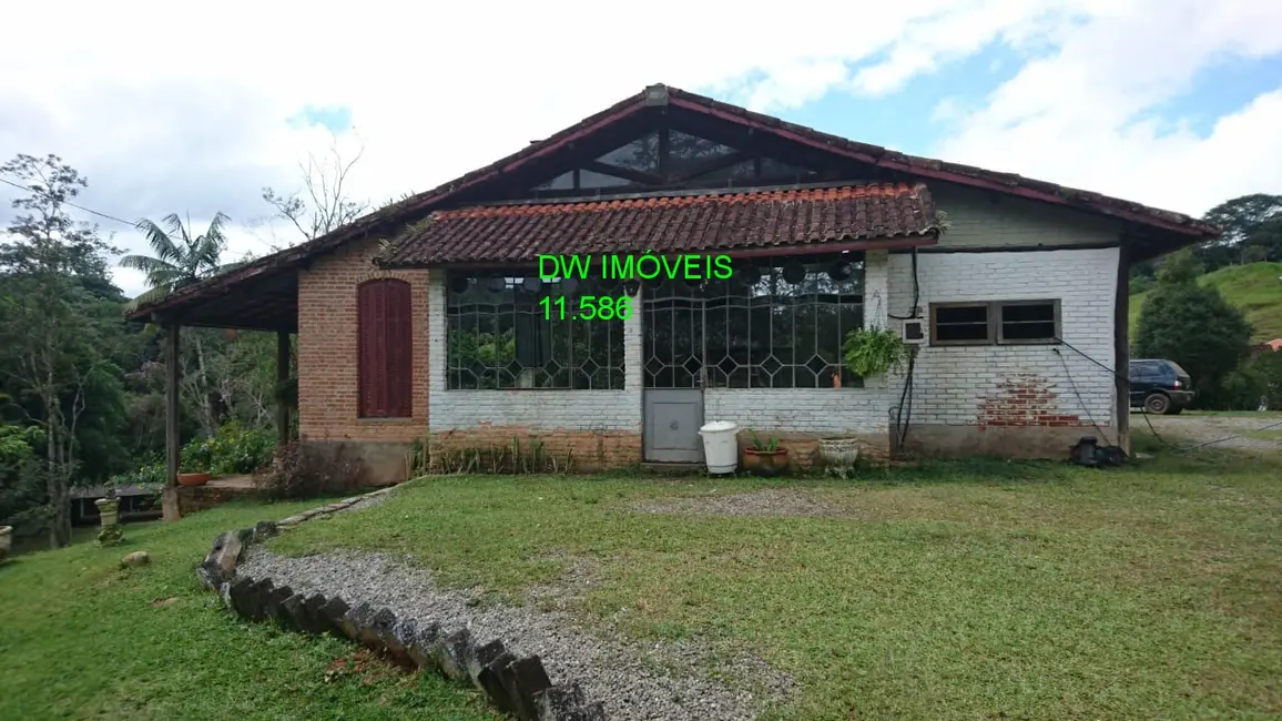 Foto 1 de Sítio / Rancho com 3 quartos à venda em Juquitiba - SP