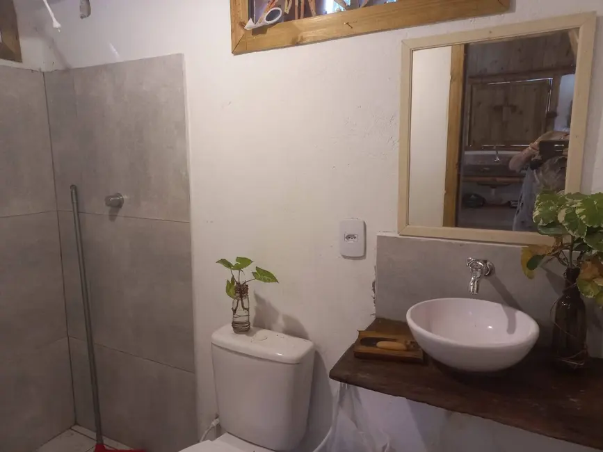 Casa com 2 quartos à venda, 360m2 em Centro, Urucuca - BA - imagem 6 Foto 6 de Casa com 2 quartos à venda, 360m2 em Centro, Urucuca - BA