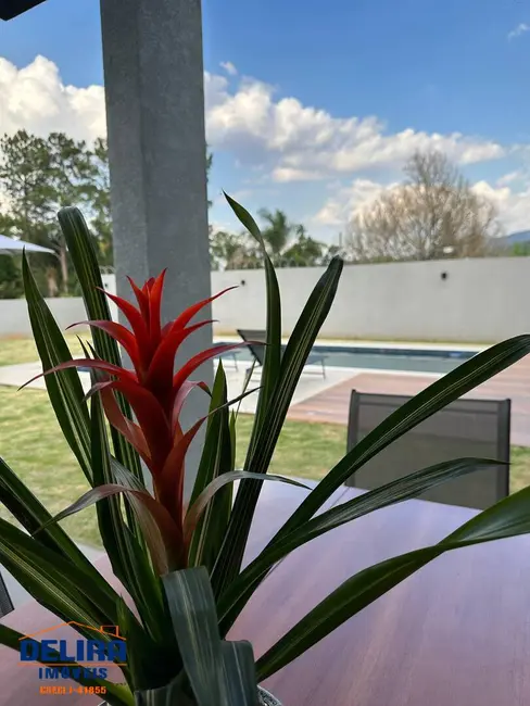 Foto 1 de Casa com 3 quartos à venda, 420m2 em Portão, Atibaia - SP