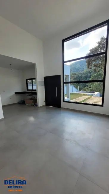 Foto 5 de Casa com 3 quartos à venda, 400m2 em Mairipora - SP