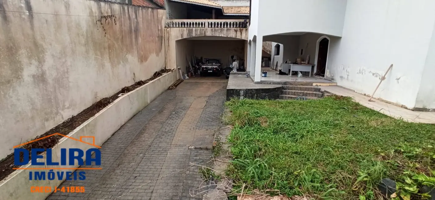 Foto 4 de Casa com 3 quartos à venda, 1300m2 em Mairipora - SP