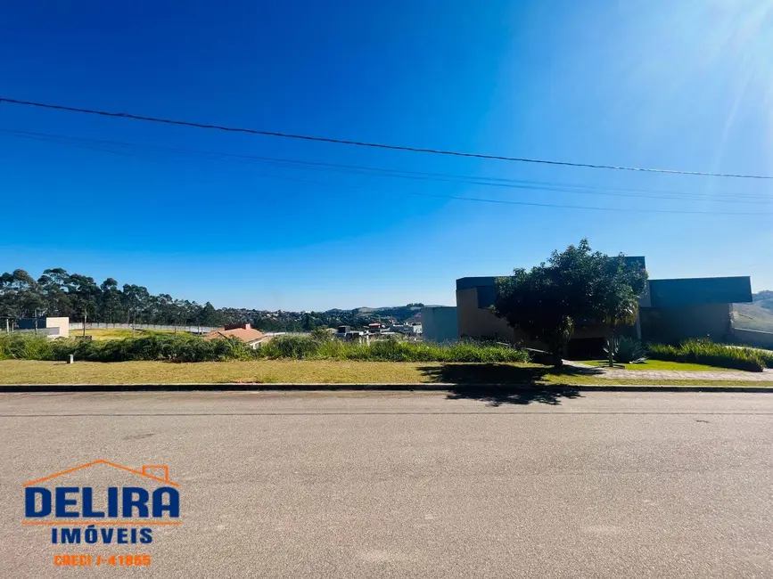 Foto 1 de Terreno / Lote à venda, 600m2 em Mairipora - SP