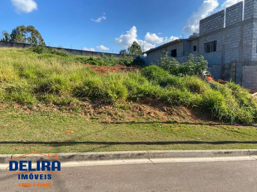 Foto 1 de Terreno / Lote à venda, 600m2 em Mairipora - SP