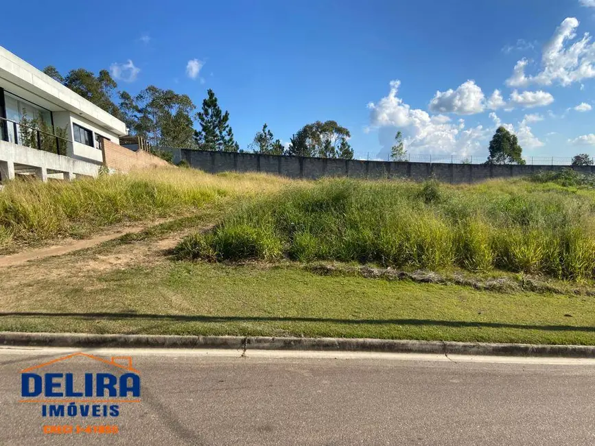 Foto 1 de Terreno / Lote à venda, 600m2 em Mairipora - SP