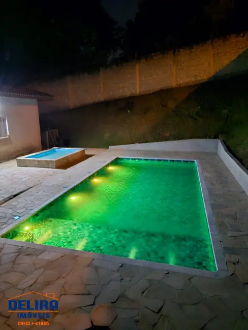 Foto 2 de Chácara com 4 quartos à venda, 1000m2 em Jardim Estância Brasil, Atibaia - SP