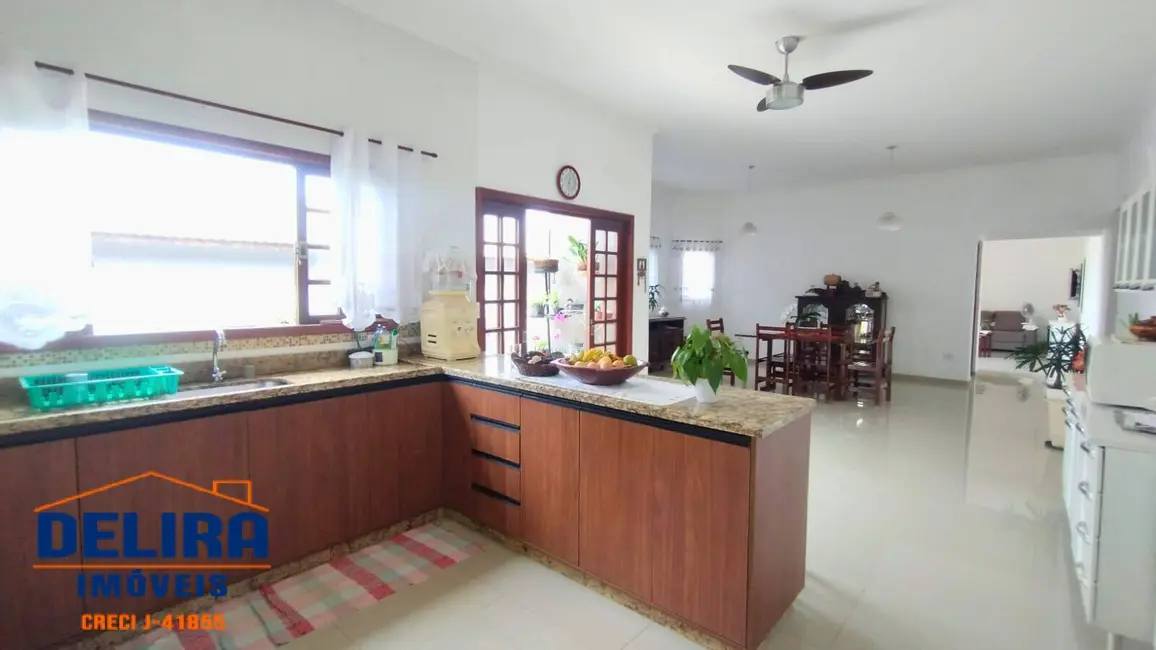 Casa de Condomínio com 3 quartos à venda, 1200m2 em Atibaia - SP - imagem 9 Foto 9 de Casa de Condomínio com 3 quartos à venda, 1200m2 em Atibaia - SP