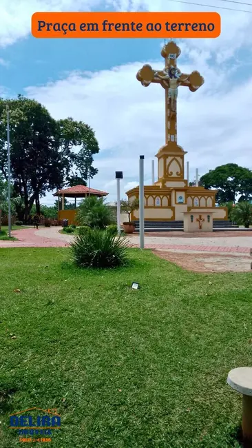 Foto 3 de Terreno / Lote à venda, 700m2 em Piracaia - SP