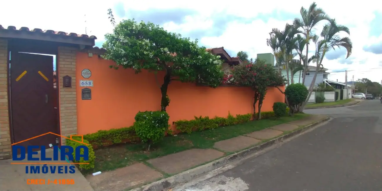 Foto 6 de Casa com 2 quartos à venda, 233m2 em Jardim do Lago, Atibaia - SP