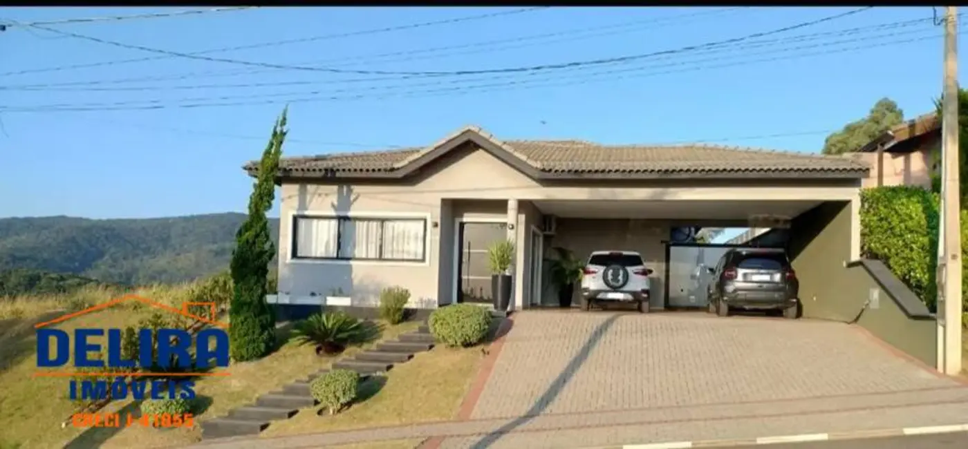 Foto 1 de Casa com 3 quartos à venda, 275m2 em Mairipora - SP