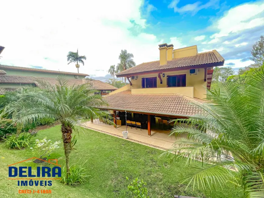 Foto 1 de Casa com 4 quartos à venda, 1200m2 em Condomínio Flamboyant-B, Atibaia - SP