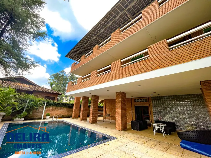 Casa com 4 quartos à venda, 1400m2 em Condomínio Flamboyant-B, Atibaia - SP - imagem 2 Foto 2 de Casa com 4 quartos à venda, 1400m2 em Condomínio Flamboyant-B, Atibaia - SP