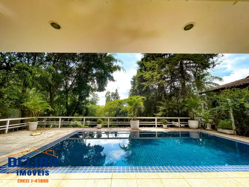 Casa com 4 quartos à venda, 1400m2 em Condomínio Flamboyant-B, Atibaia - SP - imagem 9 Foto 9 de Casa com 4 quartos à venda, 1400m2 em Condomínio Flamboyant-B, Atibaia - SP