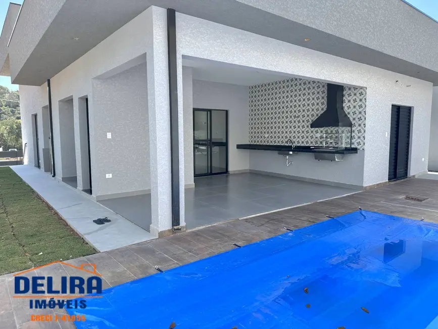 Foto 2 de Casa com 3 quartos à venda, 412m2 em Atibaia - SP