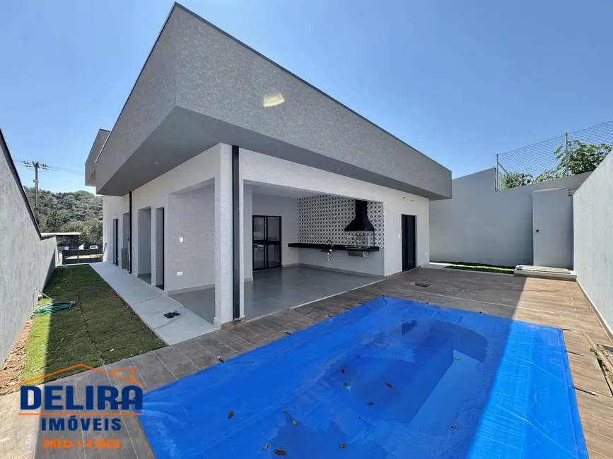 Foto 1 de Casa com 3 quartos à venda, 412m2 em Atibaia - SP