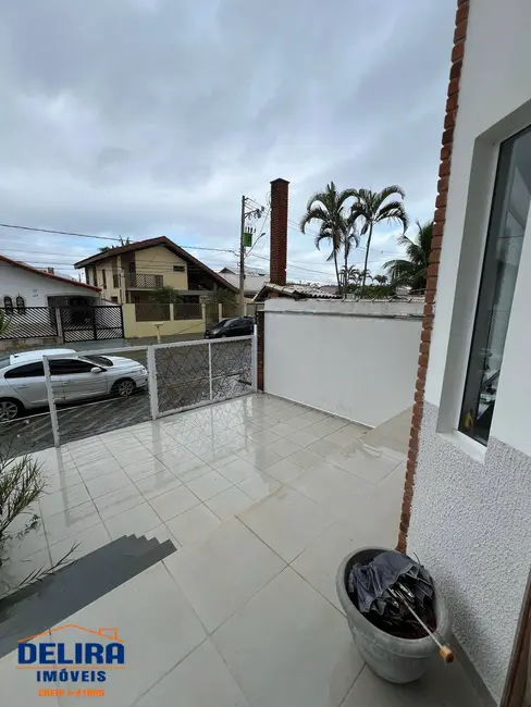 Foto 4 de Casa com 3 quartos à venda, 260m2 em Peruibe - SP