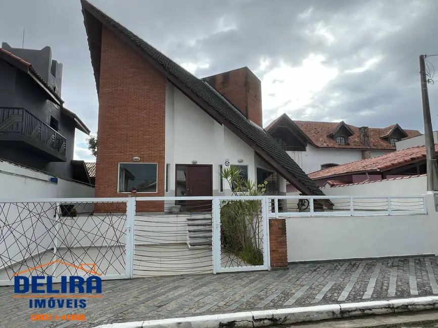 Foto 3 de Casa com 3 quartos à venda, 260m2 em Peruibe - SP