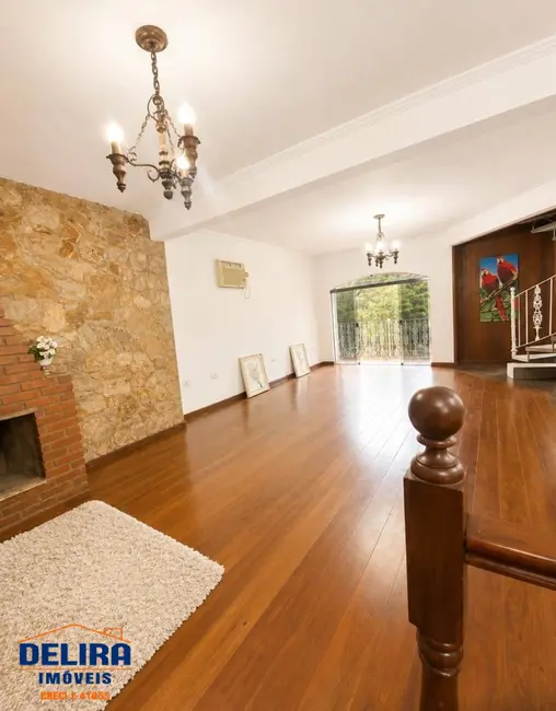 Casa com 3 quartos à venda, 250m2 em Mairipora - SP - imagem 8 Foto 8 de Casa com 3 quartos à venda, 250m2 em Mairipora - SP